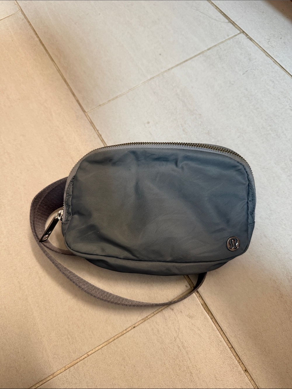 lululemon everywhere belt bag